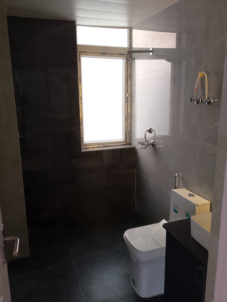 Bathroom, tashee-capital-gateway 3 Bedroom 1874 Sq.Ft. Apartment In Sector 111 Gurgaon 8133716
