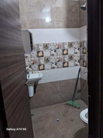 Bathroom in 3 BHK Builder Floor at Motiaz Royal Citi, Ambala Highway – for Rent