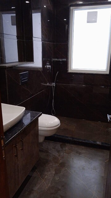 Furnished Amenities in 3 BHK Builder Floor at Ansal Sushant Lok I, Sector 43 – for Rent