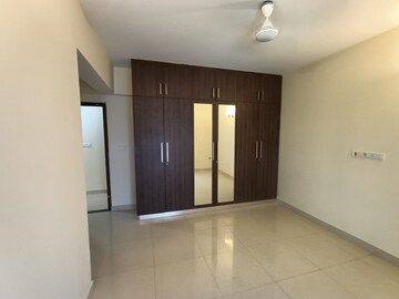 Room in 3 BHK Apartment at Plama Heights, Hennur – for Rent