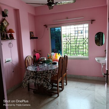 Living Room in 2 BHK Apartment at Dilshad Garden – for Rent