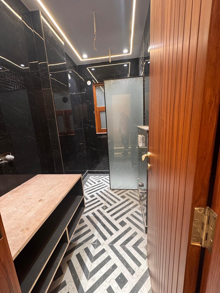 Kitchen, srishti-greenfield-homes 4 Bedroom 3100 Sq.Ft. Builder Floor In Green Fields Colony Faridabad 8133730