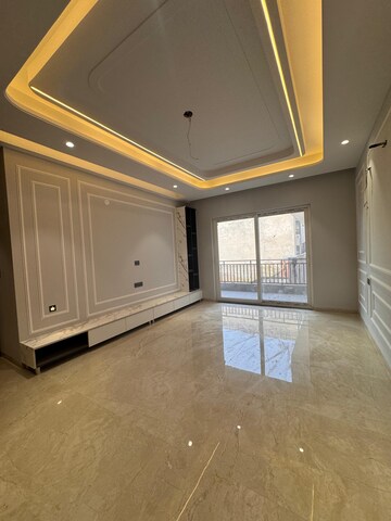 Room in 4 BHK Builder Floor at Srishti Greenfield Homes, Green Fields Colony – for Sale