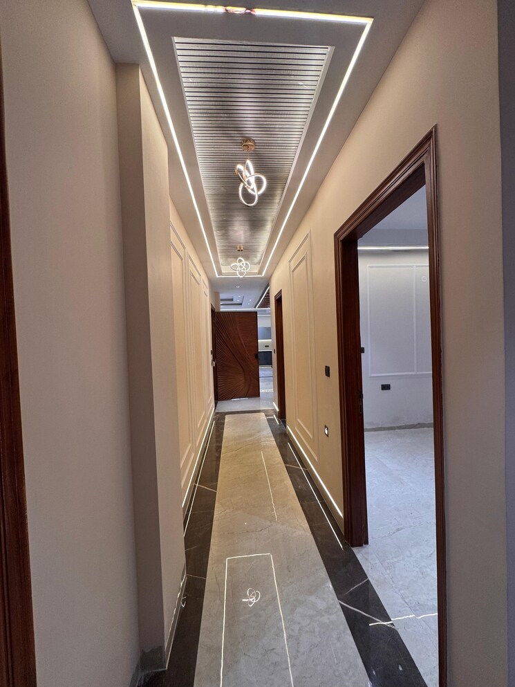 undefined, srishti-greenfield-homes 4 Bedroom 3100 Sq.Ft. Builder Floor In Green Fields Colony Faridabad 8133730