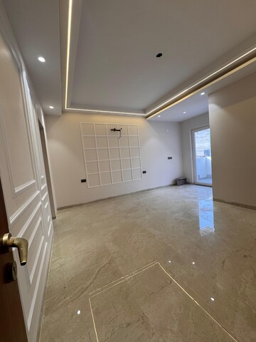 Kitchen in 4 BHK Builder Floor at Srishti Greenfield Homes, Green Fields Colony – for Sale