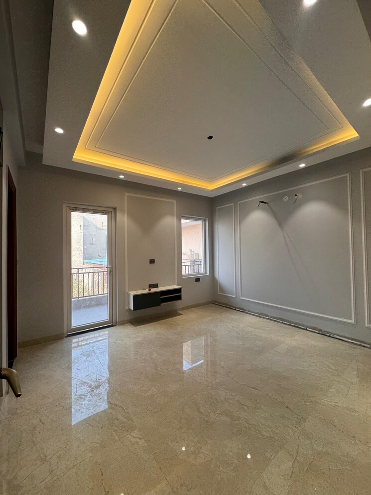 Room, srishti-greenfield-homes 4 Bedroom 3100 Sq.Ft. Builder Floor In Green Fields Colony Faridabad 8133730