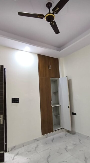 Building Lobby in 2 BHK Apartment at Mahagun Mywoods, Sector 16c Greater Noida – for Rent