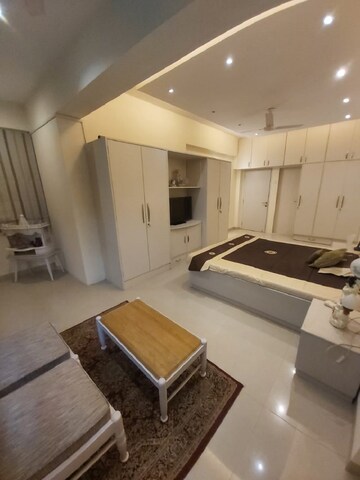 Bedroom in 2 BHK Apartment at Bandra West – for Rent