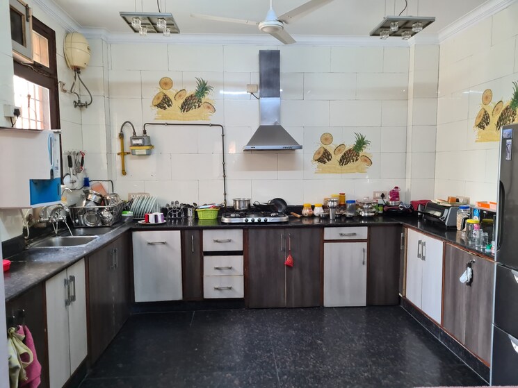 Kitchen, saket 4 Bedroom 300 Sq.Yd. Apartment In Saket Delhi 8133907