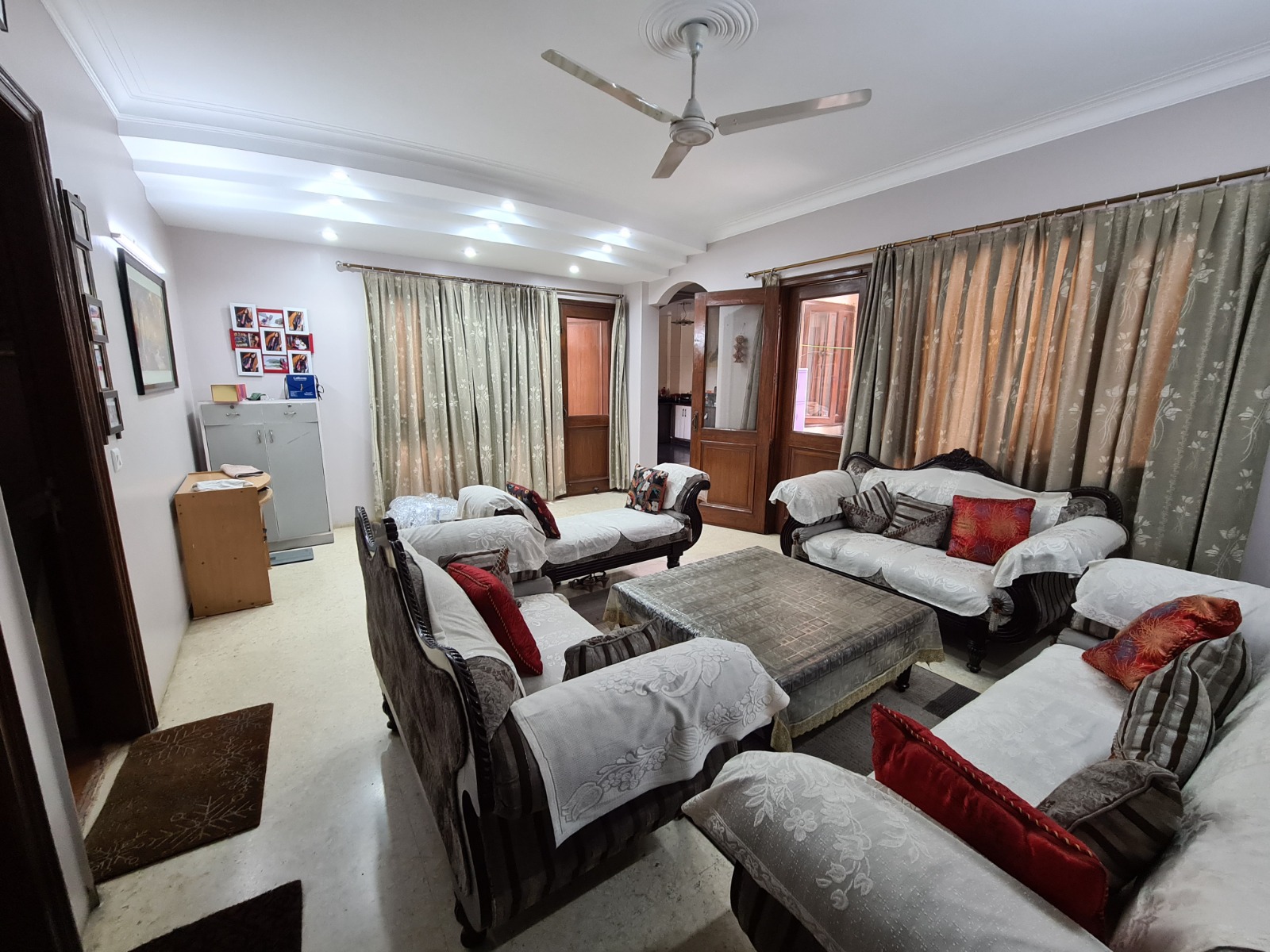 4 BHK Apartment For Sale in Saket