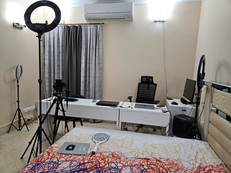 Bedroom, saket 4 Bedroom 300 Sq.Yd. Apartment In Saket Delhi 8133907