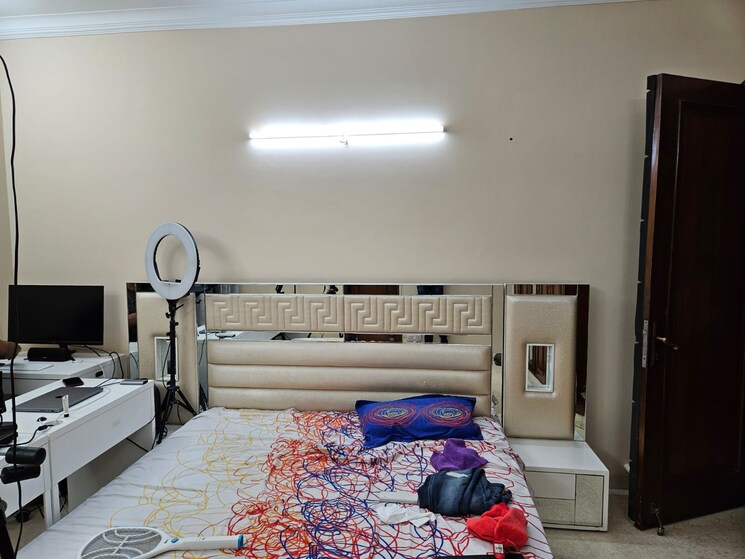 Bedroom, saket 4 Bedroom 300 Sq.Yd. Apartment In Saket Delhi 8133907