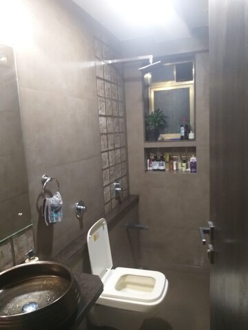 Bathroom in 3 BHK Apartment at Windermere CHS Andheri West, Andheri West – for Rent