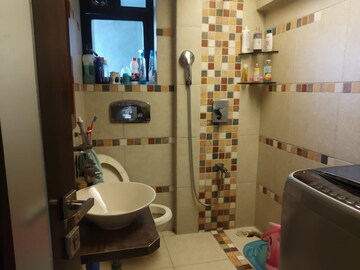 Furnished Amenities in 3 BHK Apartment at Windermere CHS Andheri West, Andheri West – for Rent