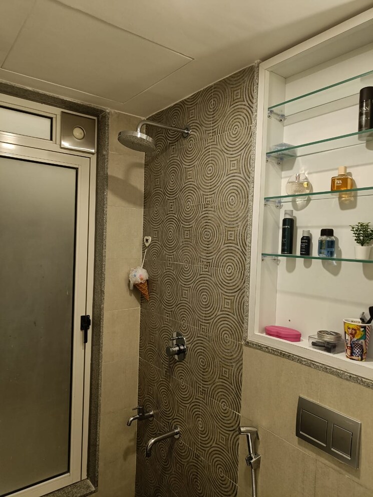 Bathroom, lodha-upper-thane-treetops-a-to-f-and-c1-c2 1 Bedroom 456 Sq.Ft. Apartment In Anjur Thane 8133942