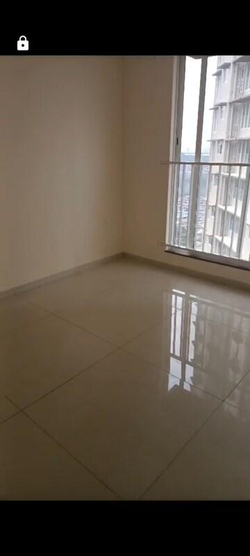 Room in 2 BHK Apartment at Godrej Nest Kandivali, Kandivali East – for Rent