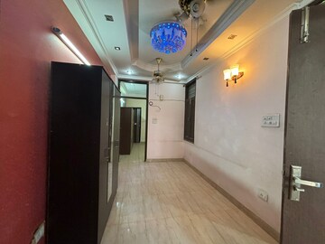 Room in 1 BHK Builder Floor at Saket – for Rent