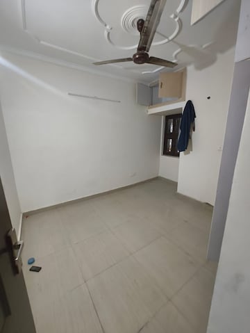 Bathroom in 3 BHK Apartment at Paschim Vihar – for Rent