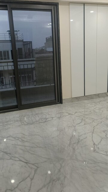Room in 4 BHK Builder Floor at Greater Kailash I – for Rent