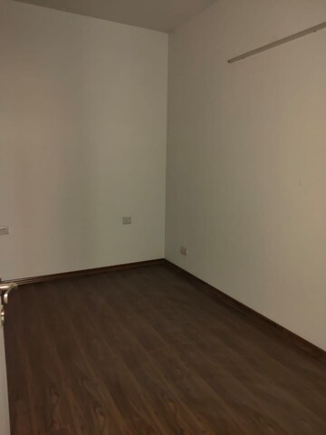 Room in 3 BHK Apartment at Emaar The Palm Drive-The Premier Terraces, Sector 66 – for Sale