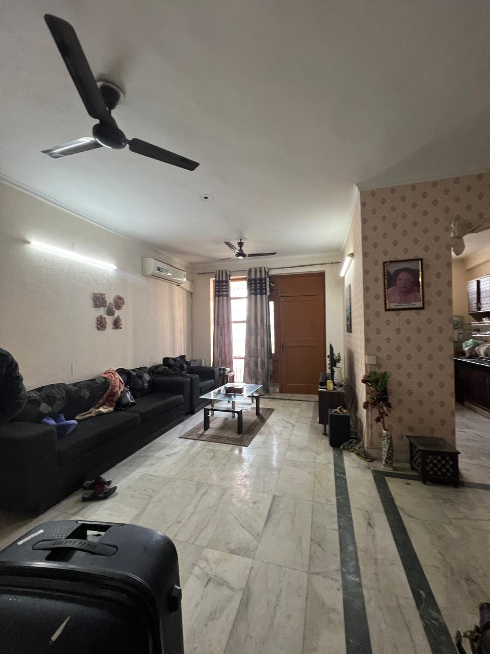 3 BHK + Servant Room Apartment For Sale in Intelligentsia Apartment