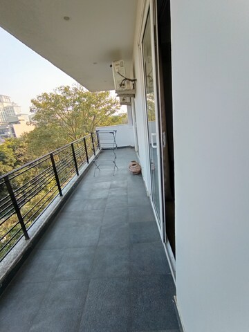 Balcony in 1 BHK Builder Floor at DLF Galleria Market, Sector 28 – for Rent