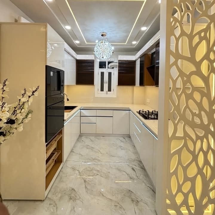 2 BHK + Pooja Room,Servant Room,Study Room,Extra Room Builder Floor For Sale in Ultra Luxury Apartment 