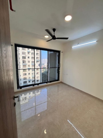 Room in 2 BHK Apartment at Dosti Eastern Bay, Wadala – for Rent