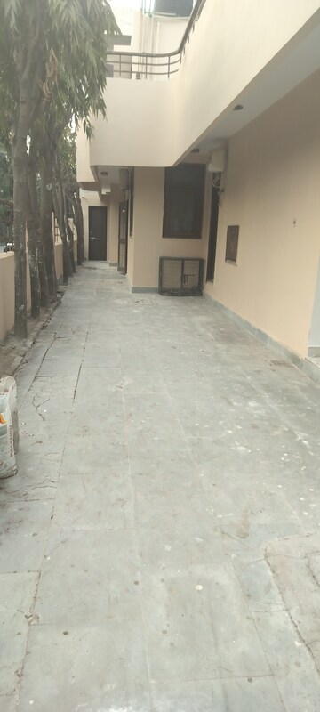 Room in 3.5 BHK Independent House at RWA Apartments Sector 20, Sector 20 – for Rent