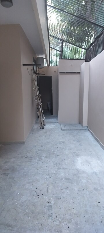 Room in 3.5 BHK Independent House at RWA Apartments Sector 20, Sector 20 – for Rent