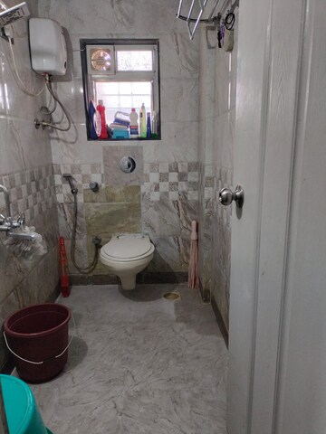 Bathroom in 3 BHK Apartment at Unique Twins Tower CHS, Sector 20 Kharghar – for Rent