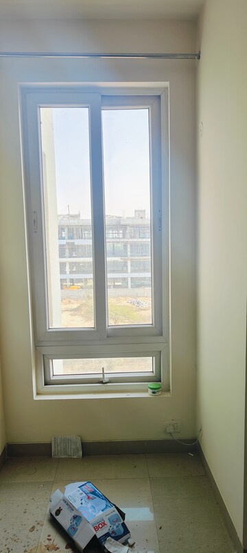 Building Lobby in 3 BHK Apartment at Emaar Emerald Estate, Sector 65 – for Rent