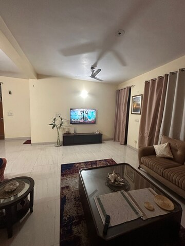 Living Room in 3 BHK Independent House at RWA Apartments Sector 52, Sector 52 – for Rent