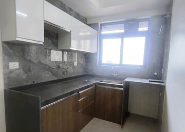 2 BHK Apartment For Rent in Sugee Atharva, Prabhadevi