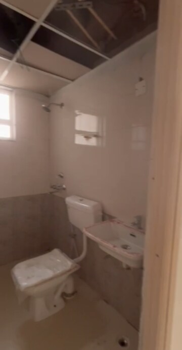 Bathroom in 1.5 BHK Builder Floor at Sector 93 – for Sale