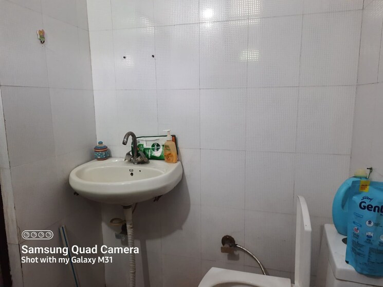 Bathroom, rajendra nagar 2 Bedroom 1050 Sq.Ft. Builder Floor In Rajendra Nagar Ghaziabad 8134611