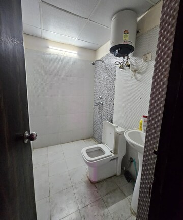 Bathroom in 2.5 BHK Apartment at Nirala Aspire, Sector 16 Greater Noida – for Sale