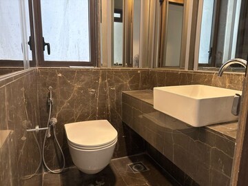 Bathroom in 4 BHK Apartment at Lodha The Park, Worli – for Rent