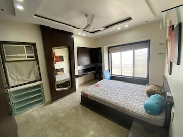 2 BHK Apartment For Resale in Oakland Park Andheri West Mumbai  8134608