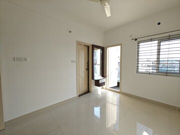 Room in 1 BHK Builder Floor at Hsr Layout – for Rent