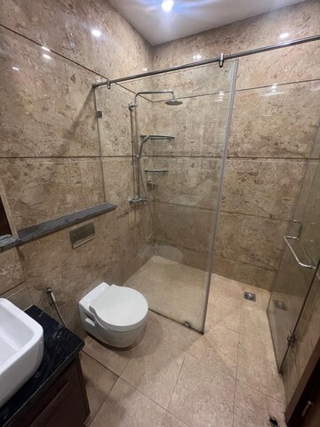 Bathroom in 4 BHK Builder Floor at Dlf Cyber City, Sector 24 – for Rent
