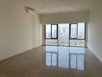 Room in 3 BHK Apartment at Piramal Aranya, Byculla – for Rent