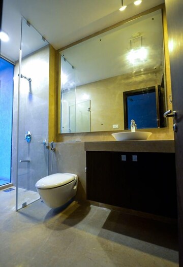 Bathroom in 3 BHK Apartment at Oberoi Exquisite Goregaon, Goregaon East – for Rent