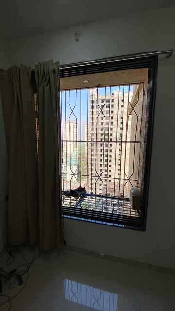 Room in 1 BHK Apartment at Vaibhavlaxmi Peak 25, Vikhroli East – for Rent