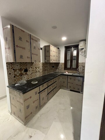 2 BHK Builder Floor For Rent in Saket