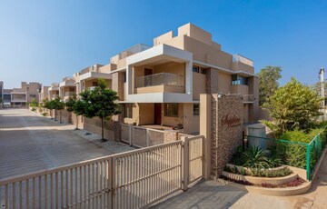 4 BHK Villa – Exterior View View at Vaishnodevi Circle - for Sale
