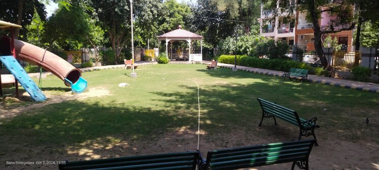 Garden, experion-the-westerlies  450 Sq.Yd. Plot In Sector 108 Gurgaon 8134783