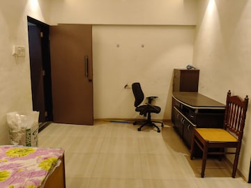 1 BHK Apartment For Rent in Green Meadows Bluilding 2 Chs Ltd Kandivali East Mumbai  8134769