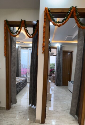 Building Lobby in 3 BHK Builder Floor at Dwarka Mor – for Rent