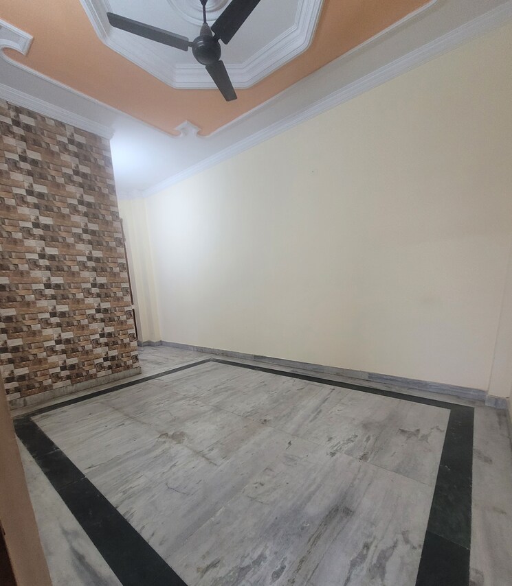 Room, janakpuri 3 Bedroom 1050 Sq.Ft. Builder Floor In Janakpuri Delhi 8134873